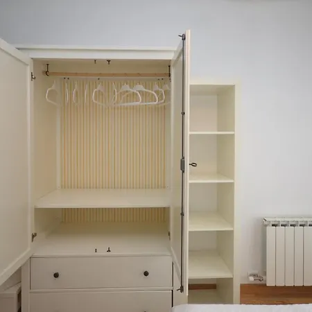 Apartament Zona Exclusiva Con Garaje Gratis Y Netflix *