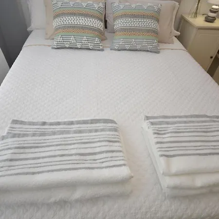 Zona Exclusiva Con Garaje Gratis Y Netflix *